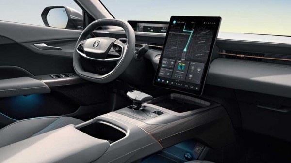 В России объявлен старт продаж китайского седана Changan Lamore стоимостью в 2,3 млн рублей В России объявлен старт продаж китайского седана Changan Lamore стоимостью в 2,3 млн рублей