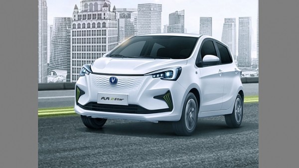 В России объявлен старт продаж китайского седана Changan Lamore стоимостью в 2,3 млн рублей В России объявлен старт продаж китайского седана Changan Lamore стоимостью в 2,3 млн рублей