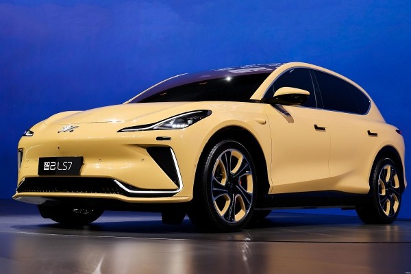 В России стал доступен китайский премиальный электрокар IM LS7 с передовыми технологиями В России стал доступен китайский премиальный электрокар IM LS7 с передовыми технологиями