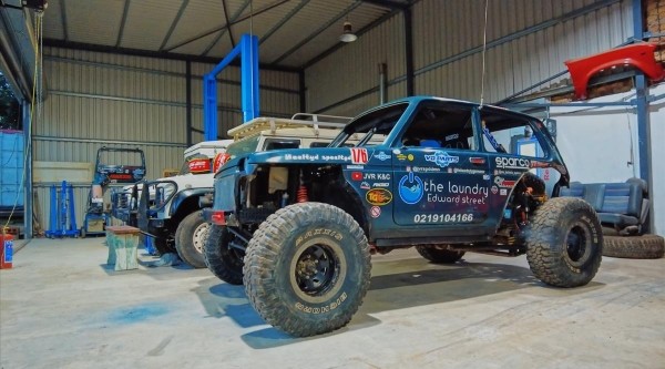 Внедорожник LADA Niva получил 230-сильный двигатель V8 от Toyota