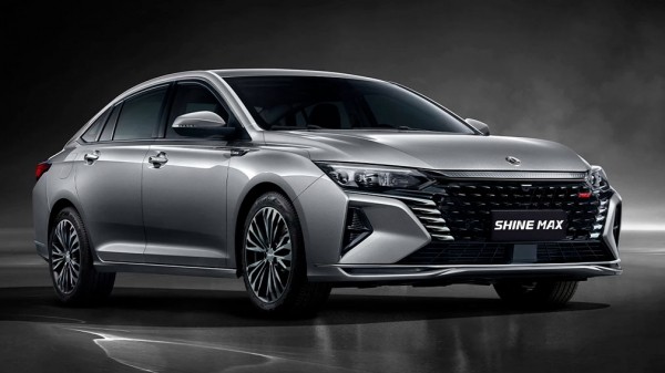 В РФ стартуют продажи конкурента Toyota Camry от Dongfeng В РФ стартуют продажи конкурента Toyota Camry от Dongfeng