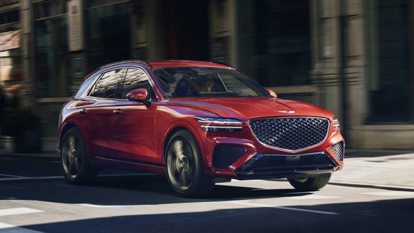 На рынок России вышел новый кроссовер Genesis GV70