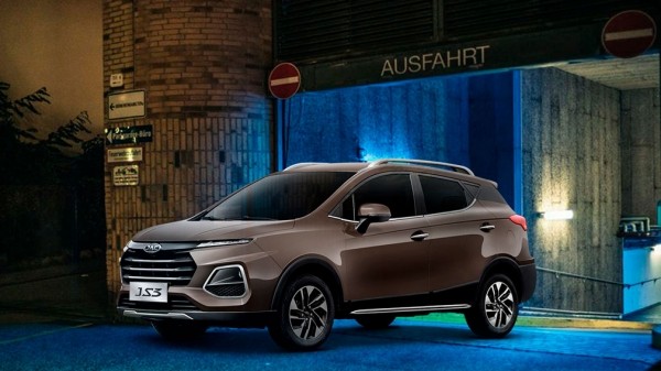 В России начнут продавать новый китайский кроссовер дешевле 2 млн рублей