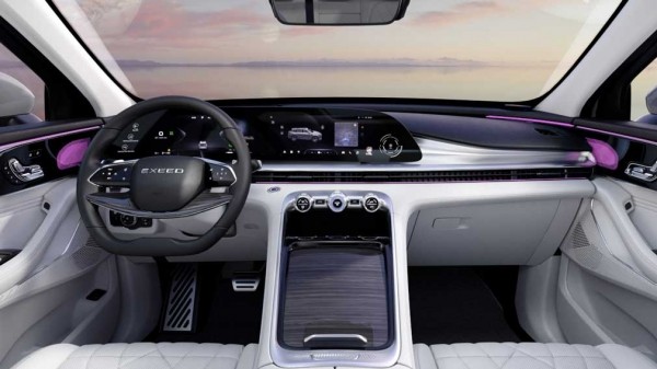В России может появиться более доступная версия купе-кроссовера Exeed RX В России может появиться более доступная версия купе-кроссовера Exeed RX