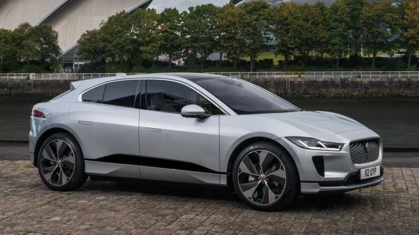 Некоторые Jaguar I-Pace не могут размораживать ветровые стекла, что приводит к их отзыву Некоторые Jaguar I-Pace не могут размораживать ветровые стекла, что приводит к их отзыву