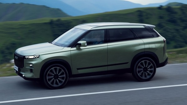 Новый кроссовер JAECOO J7 дебютирует в России в сентябре Новый кроссовер JAECOO J7 дебютирует в России в сентябре