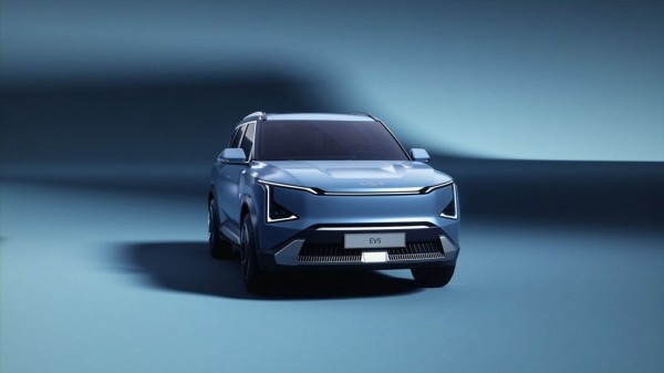 Kia рассекретила новый кроссовер EV5 Kia рассекретила новый кроссовер EV5