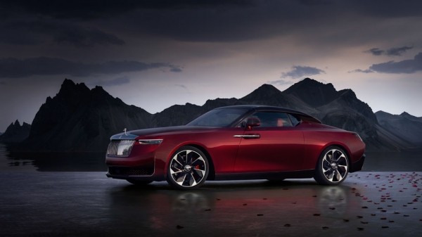 Rolls-Royce представил эксклюзивный кабриолет La Rose Noire Droptail