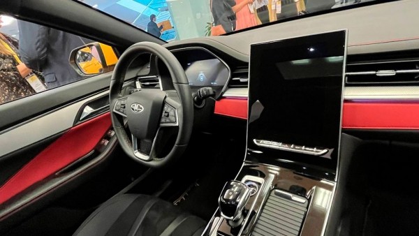 Седан «Москвич 6» показали на публике