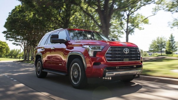 В РФ появился новый внедорожник Toyota Sequoia В РФ появился новый внедорожник Toyota Sequoia