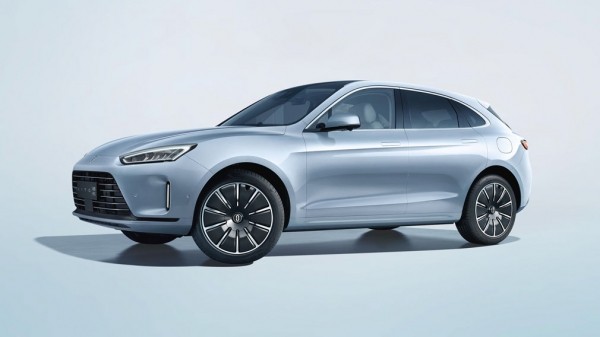 Бывшее подразделение Mercedes-Benz в РФ начало продажи пяти китайских моделей