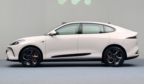 Новый паркетник IM LS6: третья модель и 800 вольт Новый паркетник IM LS6: третья модель и 800 вольт