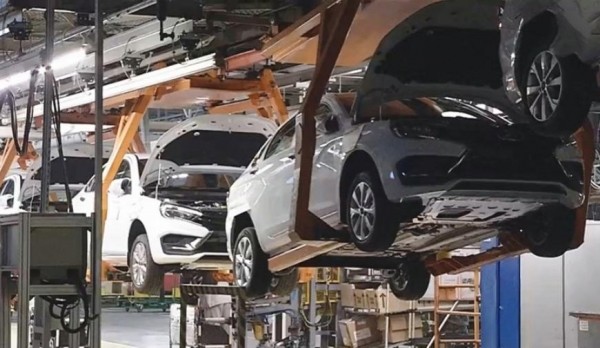 Автоконцерн «АвтоВАЗ» возобновляет полноценное производство LADA Vesta с 28 августа Автоконцерн «АвтоВАЗ» возобновляет полноценное производство LADA Vesta с 28 августа