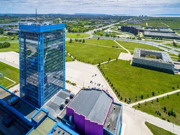 «АвтоВАЗ» оснастит автомобили Lada Largus и Vesta панорамной крышей российского производства «АвтоВАЗ» оснастит автомобили Lada Largus и Vesta панорамной крышей российского производства