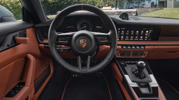 Представлен самый быстрый Porsche 911 серии 992 Представлен самый быстрый Porsche 911 серии 992