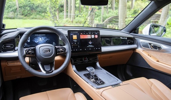 GAC Trumpchi ES9: новый флагман на базе модели GS8 GAC Trumpchi ES9: новый флагман на базе модели GS8