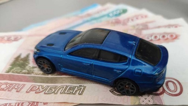 Стоимость новых автомобилей выросла на 14% из-за повышения утильсбора Стоимость новых автомобилей выросла на 14% из-за повышения утильсбора