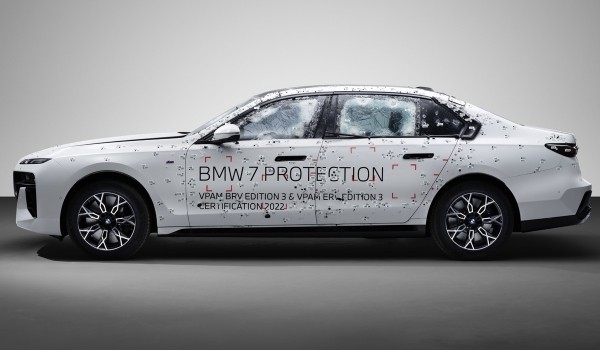 Новая «семерка» BMW: теперь и броневик (включая электрический i7) Новая «семерка» BMW: теперь и броневик (включая электрический i7)