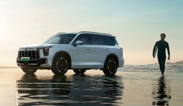 GAC Trumpchi ES9: новый флагман на базе модели GS8 GAC Trumpchi ES9: новый флагман на базе модели GS8