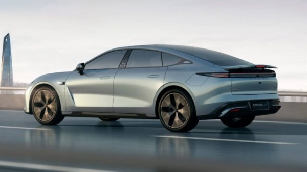 Электрический седан Exlantix E03 доберется до российского авторынка в начале 2024 года