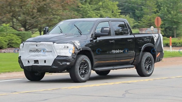 Компания Ram начинает продажи прощальной версии пикапа Ram 1500 TRX 