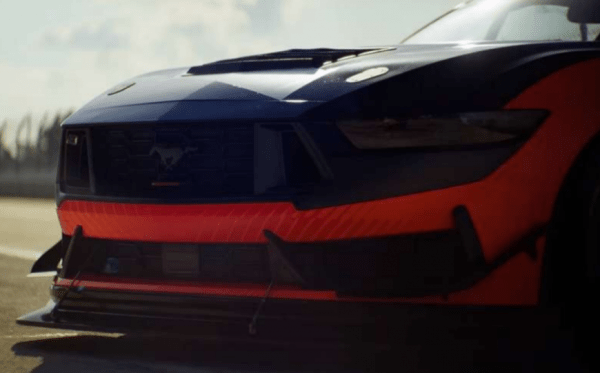 Новый Ford Mustang GT4 подготовили для профессиональных гонок