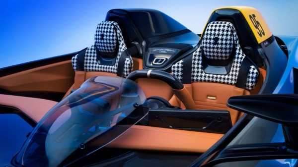 Pininfarina представила спидстер Pininfarina B95 со стартовой ценой в 450 млн.руб.