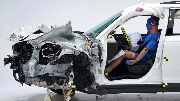 Появилась информация о стоимости иранского седана IKCO Tara в России