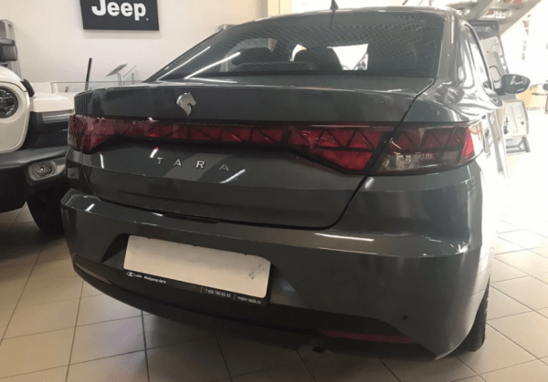 Появилась информация о стоимости иранского седана IKCO Tara в России