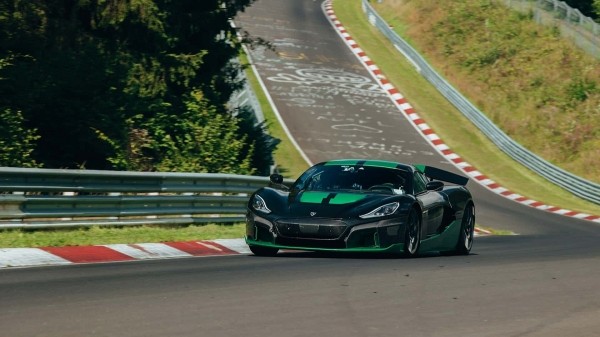 Rimac Nevera побивает рекорд круга Tesla на Нюрбургринге на 20 секунд Rimac Nevera побивает рекорд круга Tesla на Нюрбургринге на 20 секунд