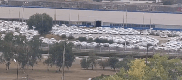 Сотни некомплектных Lada Vesta NG на «АвтоВАЗе» показали на новых кадрах 