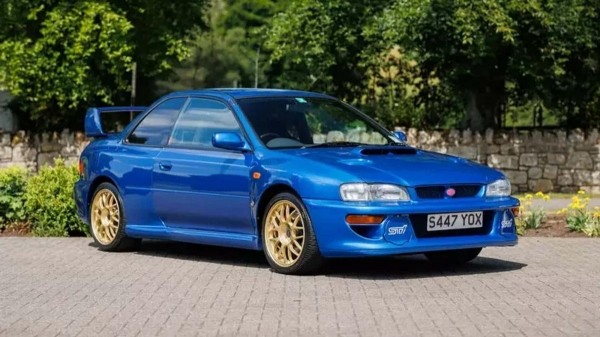 Subaru Impreza 22B гонщика Колина Макрея была продана за невероятные 57 998 442 руб. Subaru Impreza 22B гонщика Колина Макрея была продана за невероятные 57 998 442 руб.