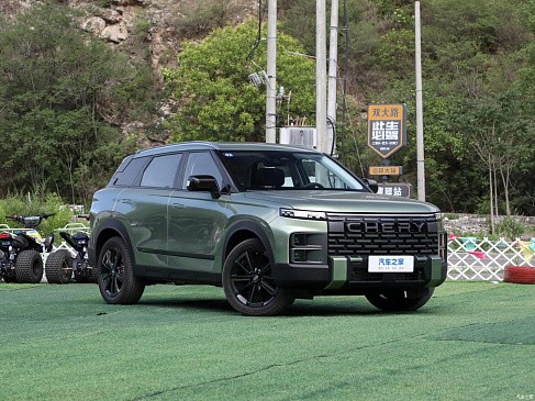 В России стартовала продажа нового кроссовера Auchan X5 Plus стоимостью в 3,25 млн рублей