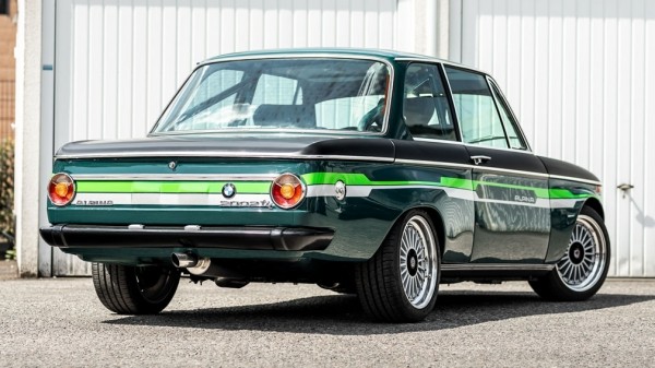 В Manhart обновили винтажный BMW, уже доработанный Alpina В Manhart обновили винтажный BMW, уже доработанный Alpina