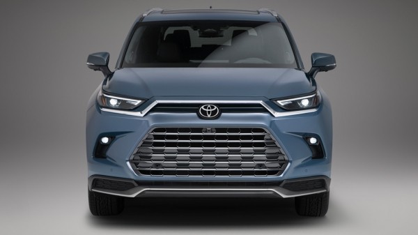 На рынке РФ появился новый Toyota Grand Highlander с огромным ценником На рынке РФ появился новый Toyota Grand Highlander с огромным ценником