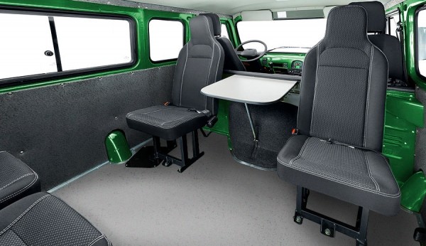 УАЗ выпустил юбилейную «буханку» за 1,6 млн рублей УАЗ выпустил юбилейную «буханку» за 1,6 млн рублей