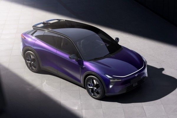 Geely и Baidu начали производство модели Jiyue 01