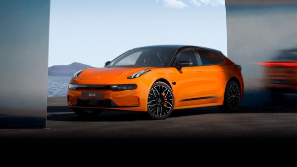 Владелец подмосковного предприятия Mercedes-Benz начал продавать модели Zeekr