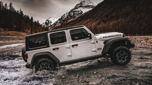 В РФ приехал внедорожник из США, который не советуют покупать сами американцы