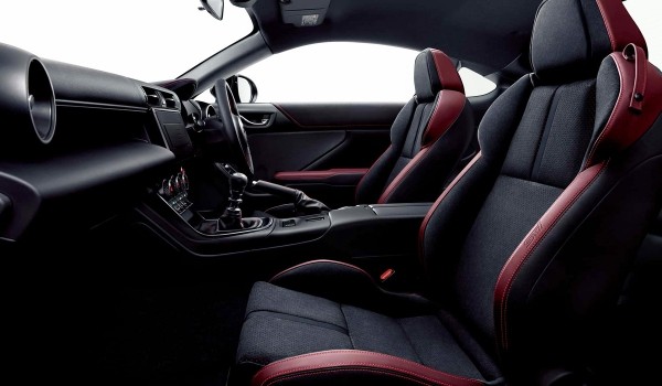 Toyota GR86 к юбилею, Subaru BRZ с приставкой STI Sport Toyota GR86 к юбилею, Subaru BRZ с приставкой STI Sport