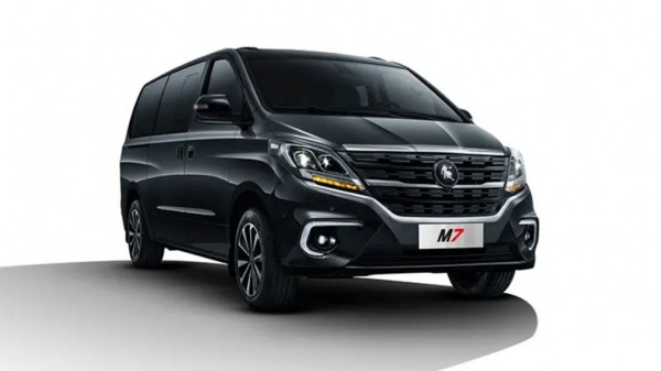 В РФ появится новый минивэн Forthing M7 В РФ появится новый минивэн Forthing M7