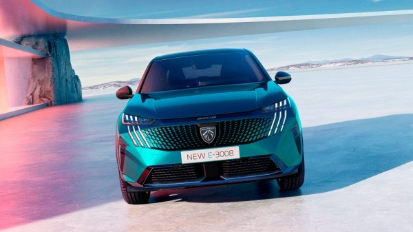 Рассекречен внешний вид нового электрокроссовера Peugeot E-3008 Рассекречен внешний вид нового электрокроссовера Peugeot E-3008