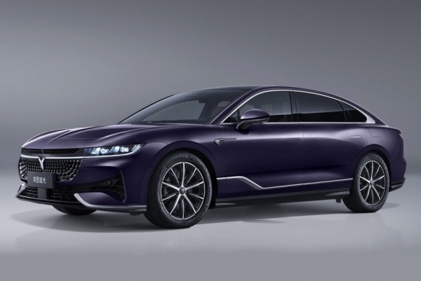 Гибридный Voyah Passion готовится к выходу на рынок Гибридный Voyah Passion готовится к выходу на рынок