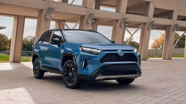 Названы самые надежные автомобили Toyota