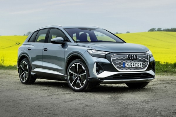 Audi Q4 e-tron подвергся техническому обновлению и подорожал