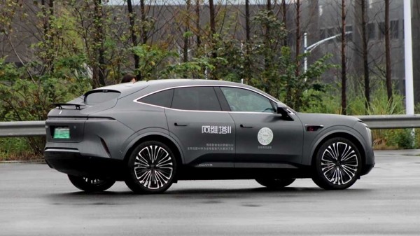 Рассказываем о двух новинках Avatr, которые могут скоро появиться в России Рассказываем о двух новинках Avatr, которые могут скоро появиться в России