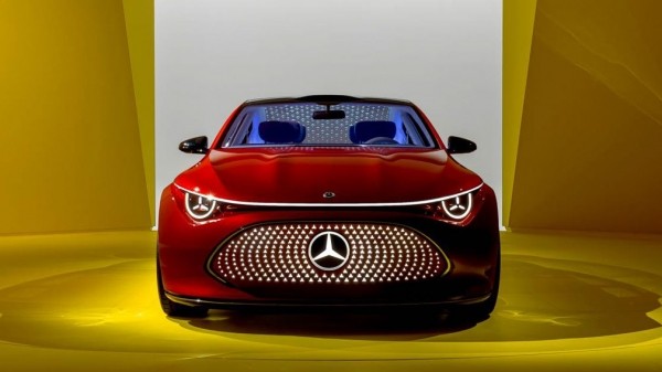 Дебютировал предвестник нового Mercedes-Benz CLA-Class