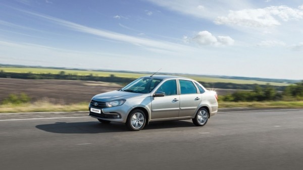 АВТОВАЗ начал продавать LADA по заводское цене