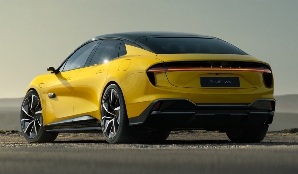 Lotus Emeya стал первым лифтбеком британской марки Lotus Emeya стал первым лифтбеком британской марки