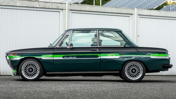 В Manhart обновили винтажный BMW, уже доработанный Alpina В Manhart обновили винтажный BMW, уже доработанный Alpina